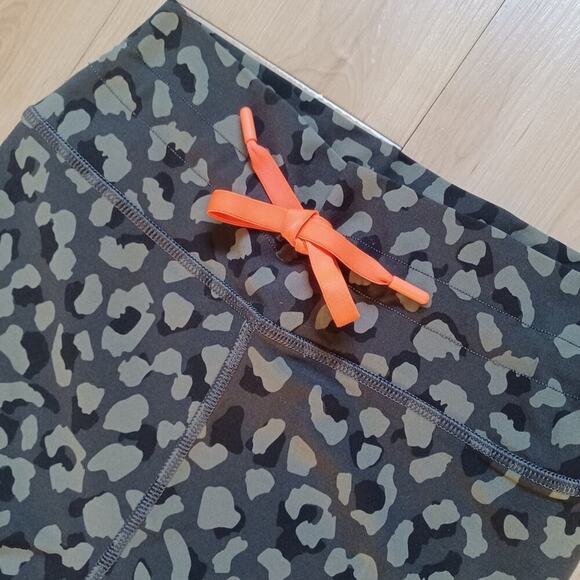 Sarahs Day x WFA Soldier Camo Leggings XS - Picture 12 of 12